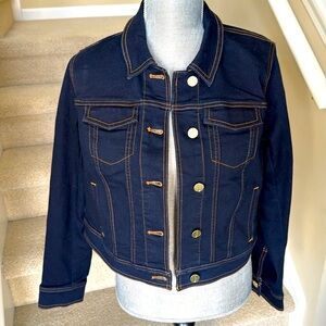 New Jones New York Jean jacket.  Size S.  Indigo Rinse Wash (blue).  4 pockets.